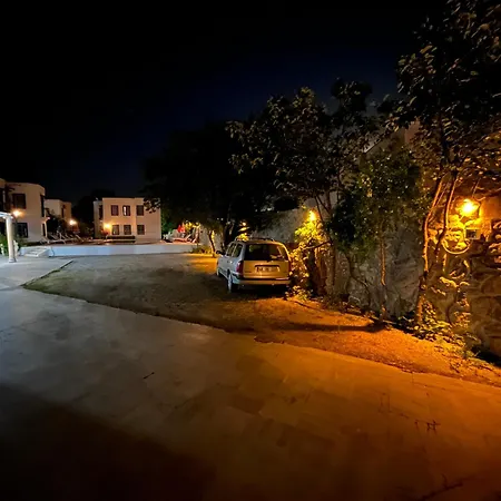 Ξενοδοχείο με διαμερίσματα Ege Yalıkavak
