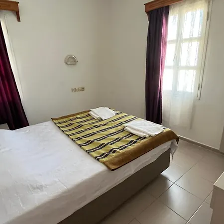 Apart Otel Ege 4*