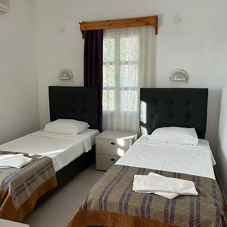 Ege يالِكافاك